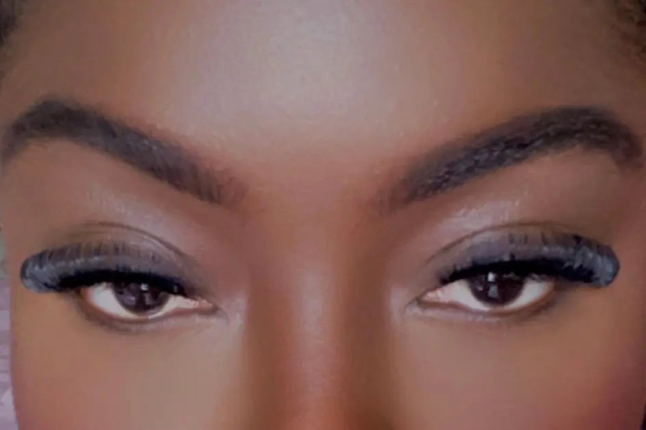 Iva mFanzyLashes
