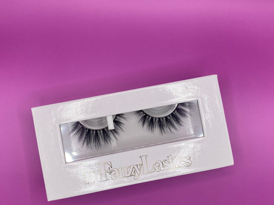 Lashes: Ava