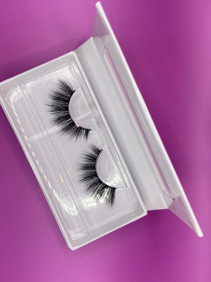 Lashes: Kiki