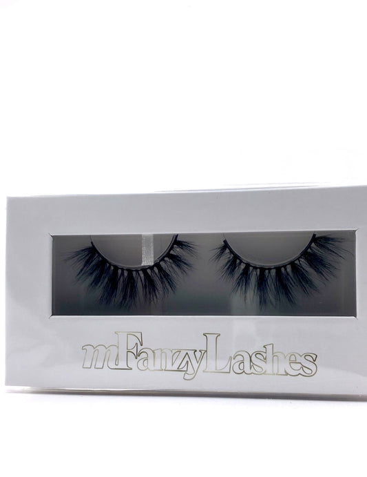 Lashes: Ava
