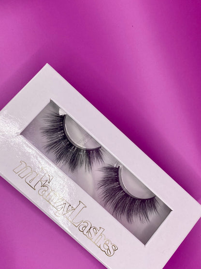 Lashes: Nadira