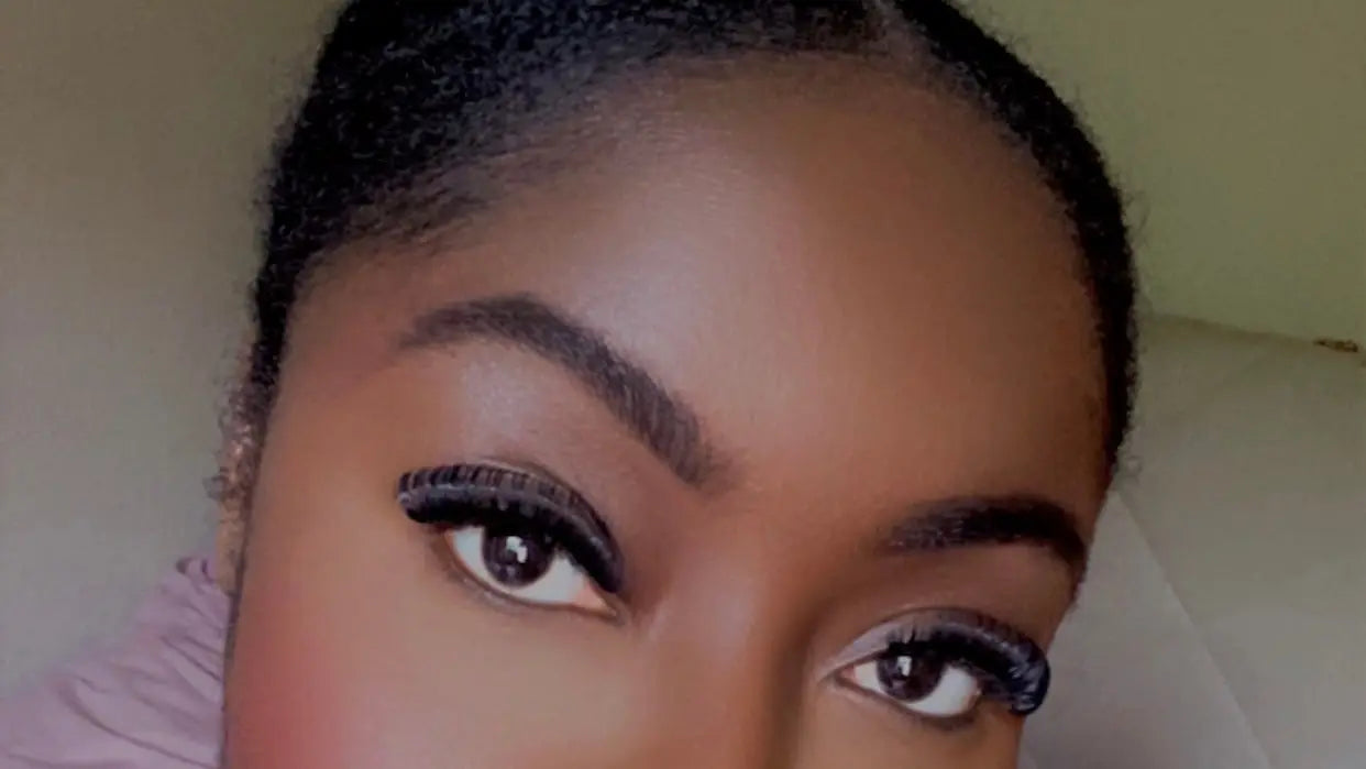 Iva mFanzyLashes